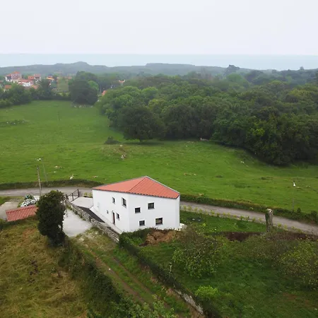 La Cometa, Holiday home *